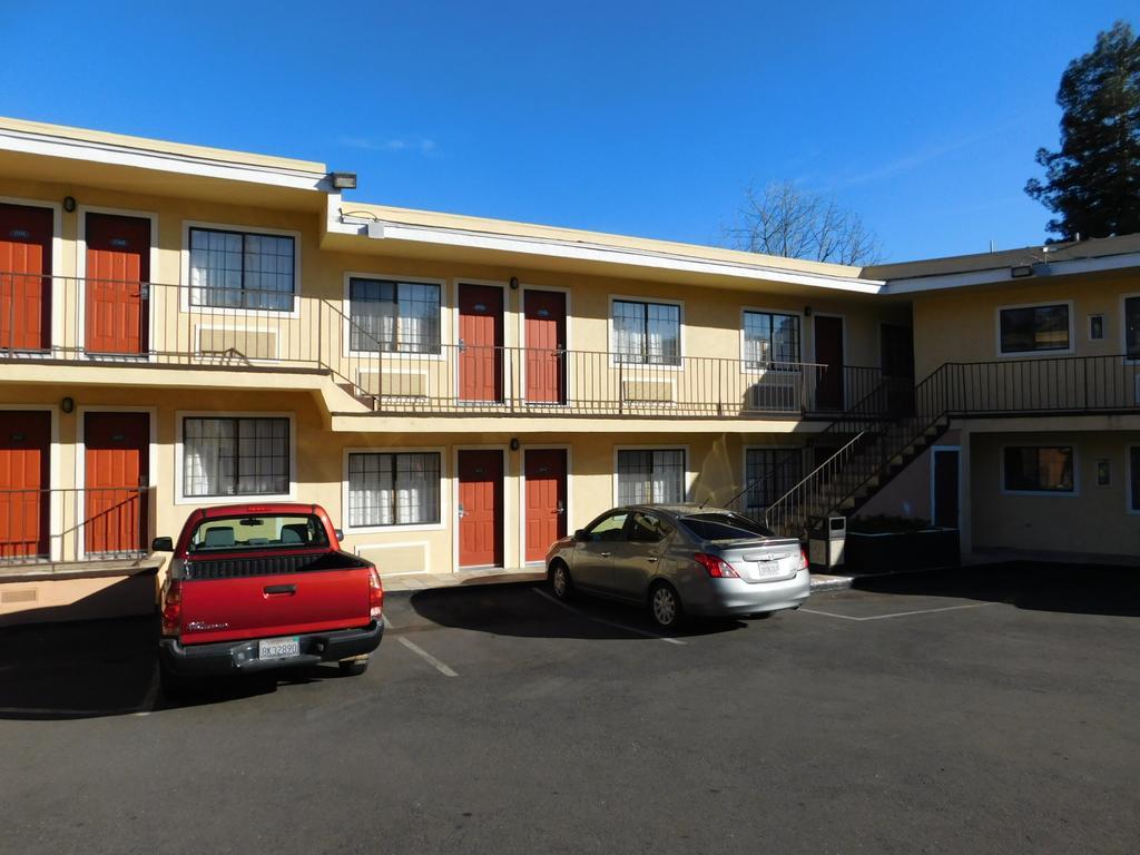 Piedmont Place Motel Oakland Exterior photo